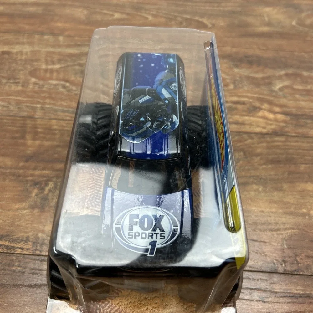 Hot Wheels Monster Jam Cleatus Fox Sports 1‎ True Metal 1:24 New in Box 2014
